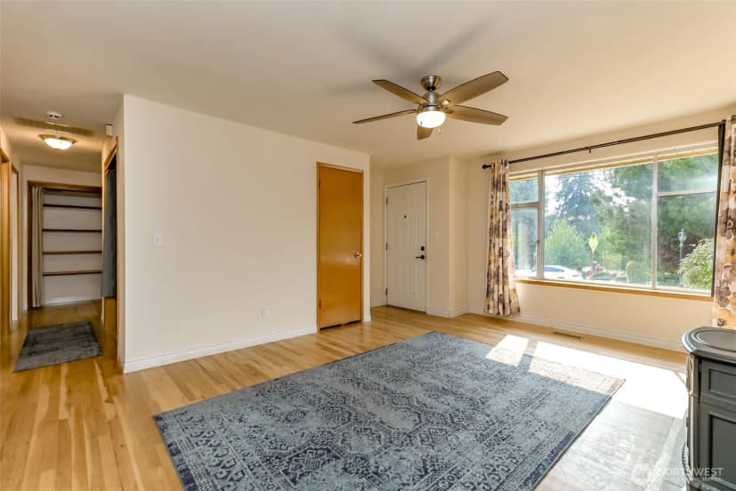 Property photo for 31226 6th Avenue S, Federal Way photo 6