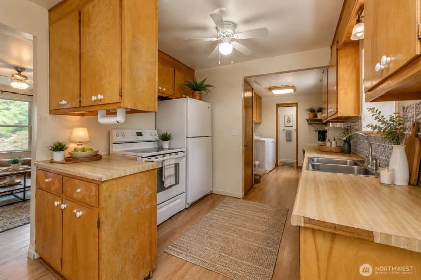 Property photo for 31226 6th Avenue S, Federal Way photo 8
