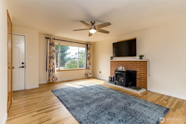 Property photo for 31226 6th Avenue S, Federal Way photo 5