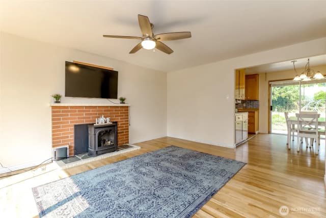 Property photo for 31226 6th Avenue S, Federal Way photo 4