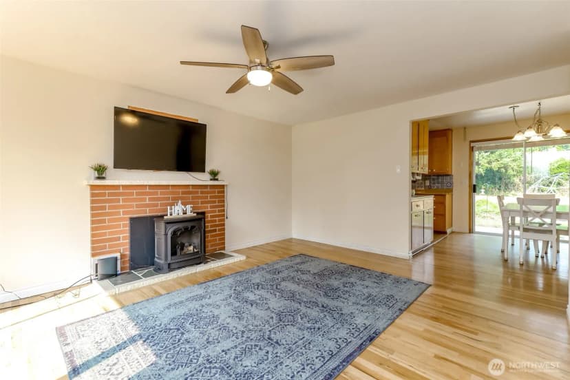 Property photo for 31226 6th Avenue S, Federal Way photo 4