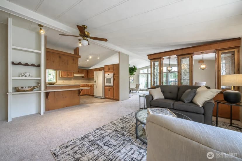 Property photo for 17308 Woodcrest Drive Ne, Bothell photo 10