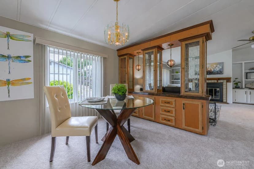 Property photo for 17308 Woodcrest Drive Ne, Bothell photo 7