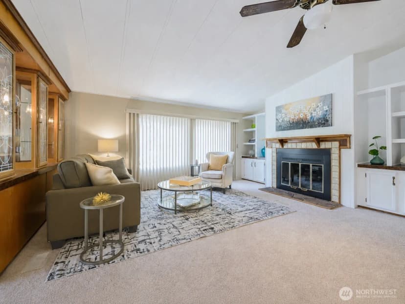 Property photo for 17308 Woodcrest Drive Ne, Bothell photo 9