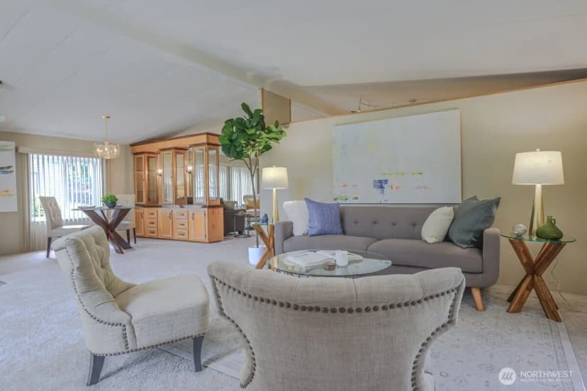 Property photo for 17308 Woodcrest Drive Ne, Bothell photo 6