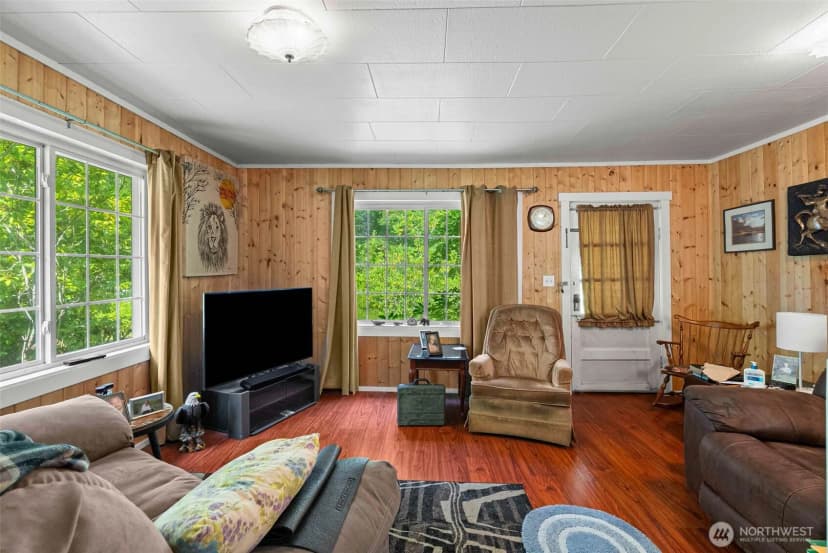 Property photo for 10345 Seabeck Highway Nw, Bremerton photo 7