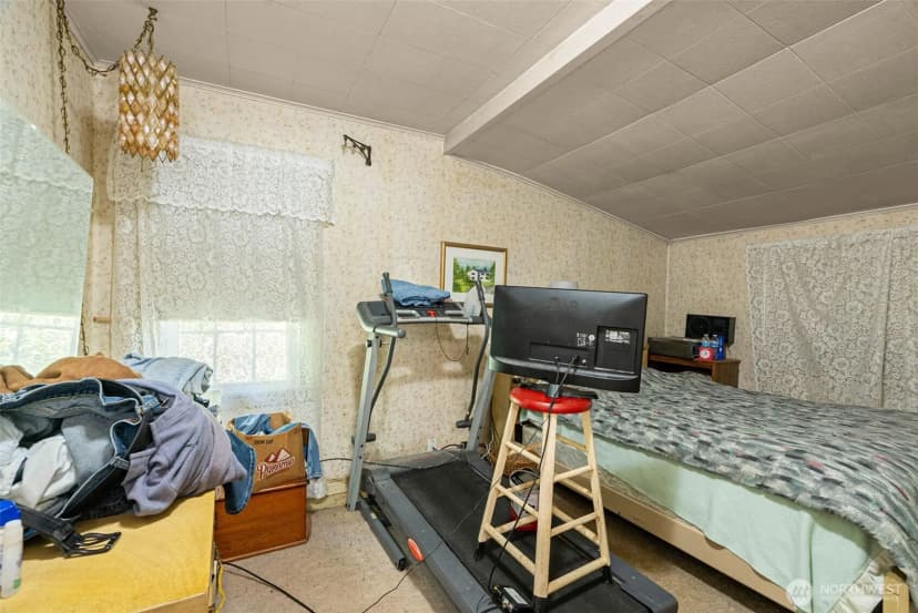 Property photo for 10345 Seabeck Highway Nw, Bremerton photo 16