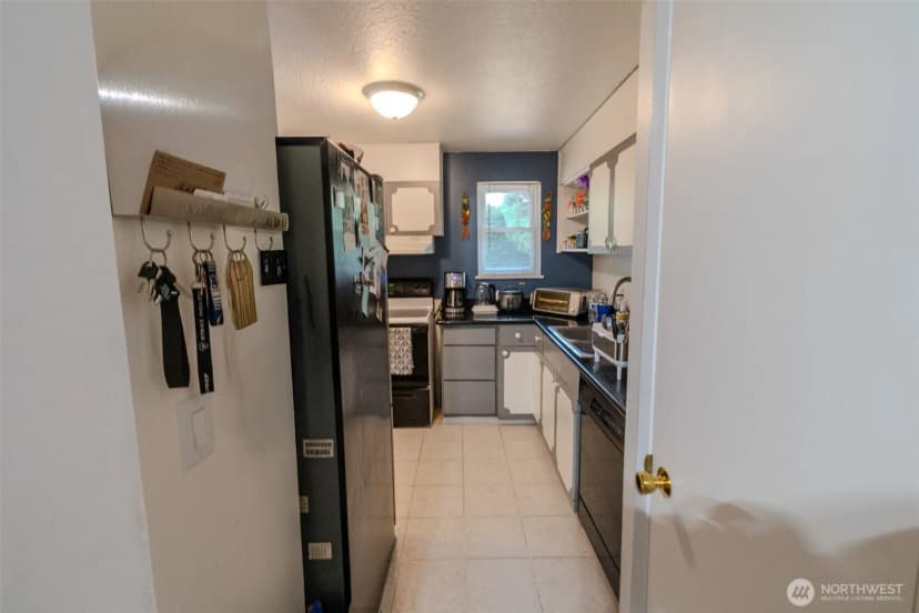 Property photo for 10609 Se 232nd Street, Kent photo 9