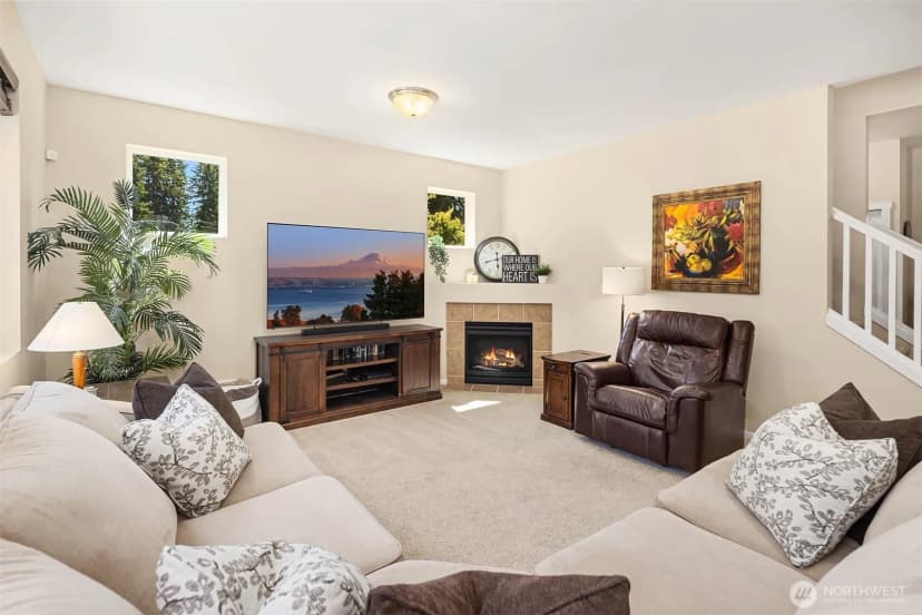 Property photo for 26 Meadow Place Se, Everett photo 14