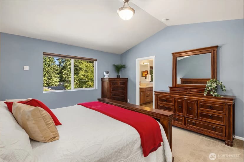 Property photo for 26 Meadow Place Se, Everett photo 20