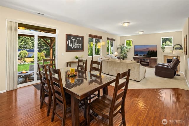 Property photo for 26 Meadow Place Se, Everett photo 5