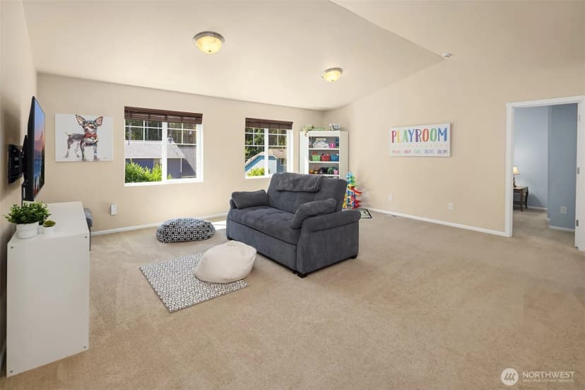Property photo for 26 Meadow Place Se, Everett photo 26
