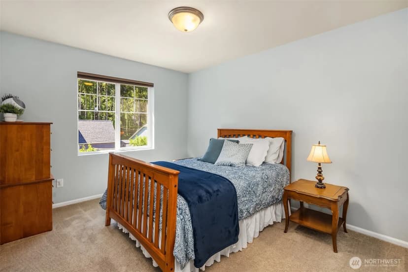 Property photo for 26 Meadow Place Se, Everett photo 24