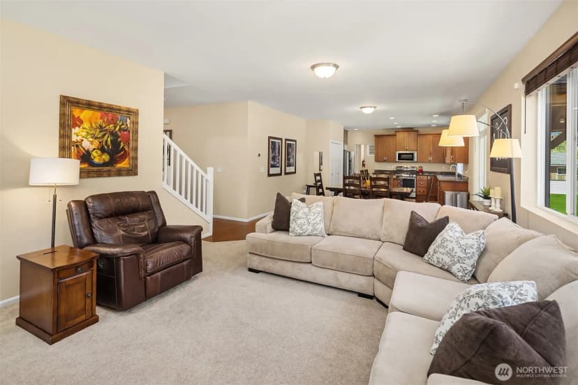 Property photo for 26 Meadow Place Se, Everett photo 17