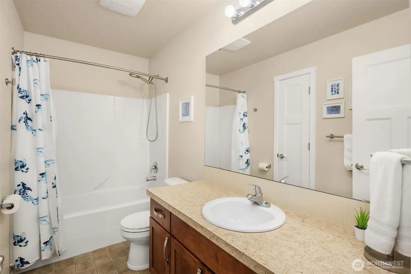 Property photo for 26 Meadow Place Se, Everett photo 27