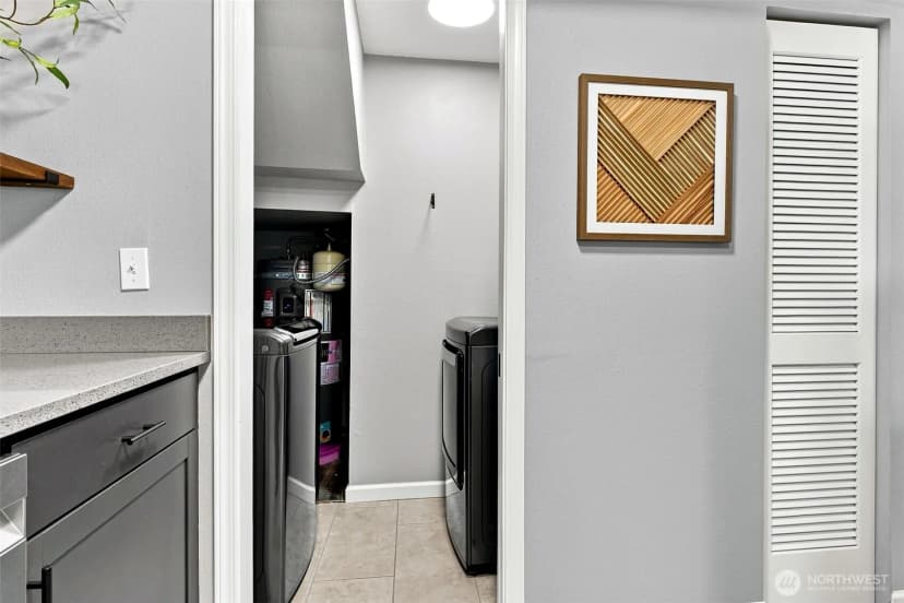 Property photo for 7403 Fairview Road Sw #5, Olympia photo 11