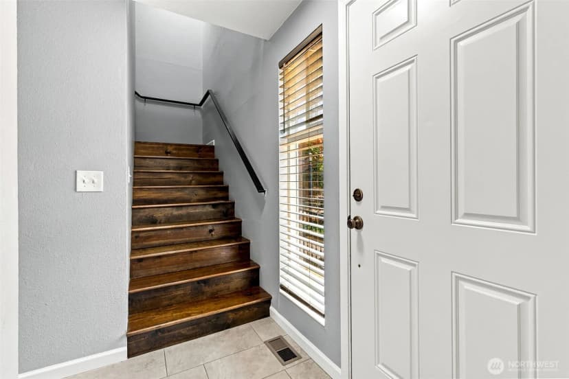 Property photo for 7403 Fairview Road Sw #5, Olympia photo 13