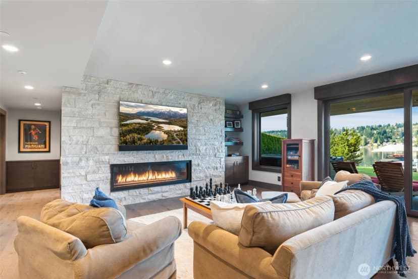 Property photo for 5629 Pleasure Point Lane Se, Bellevue photo 32