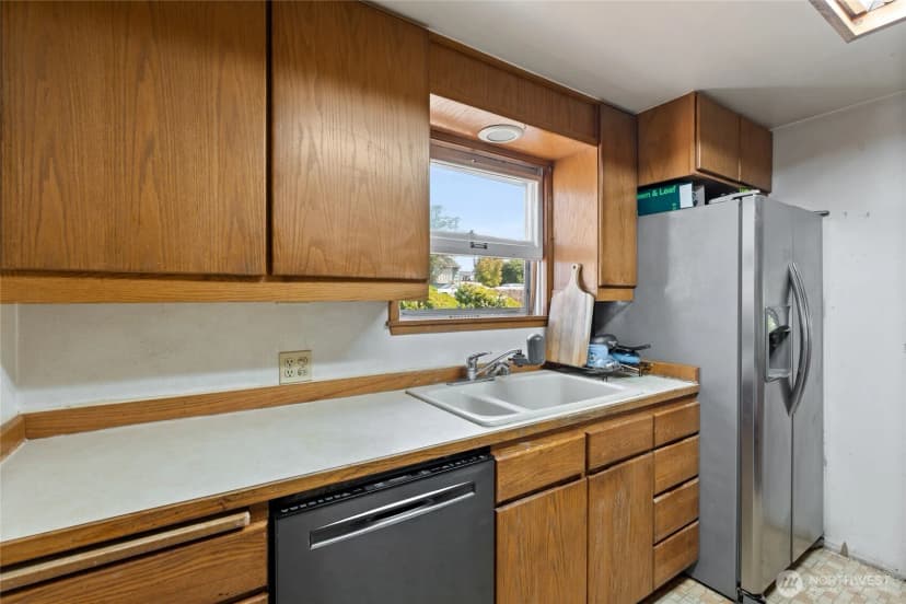 Property photo for 16639 35th Avenue S, Sea Tac photo 8