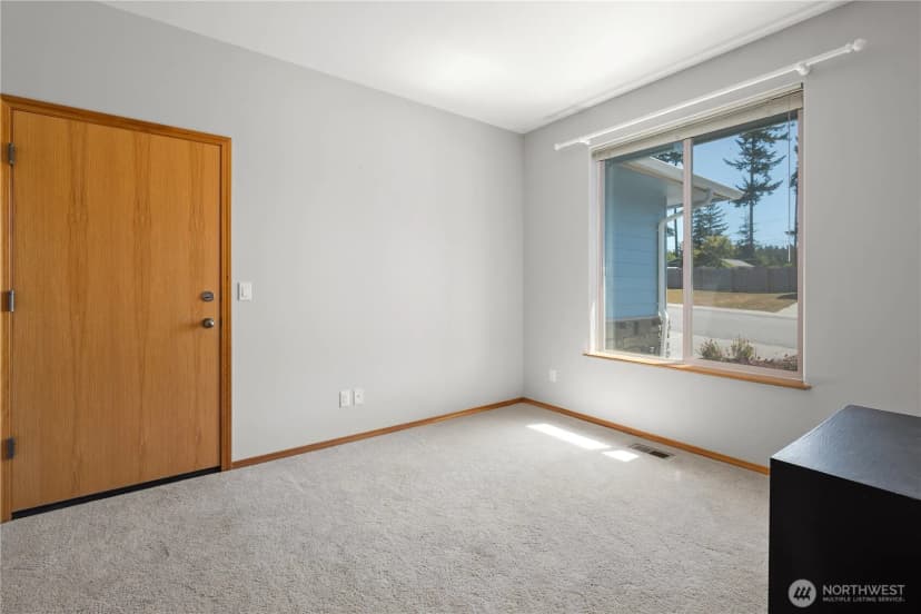 Property photo for 2175 Sw Rock Rose Drive, Oak Harbor photo 29