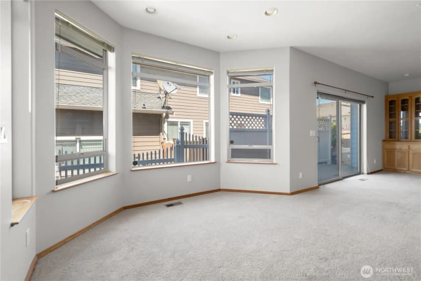 Property photo for 2175 Sw Rock Rose Drive, Oak Harbor photo 16