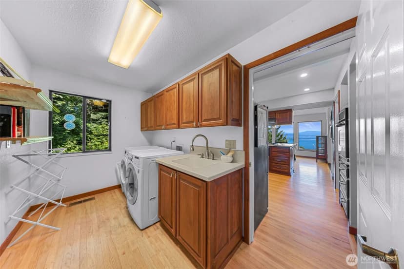 Property photo for 4210 Brant Circle, Anacortes photo 12