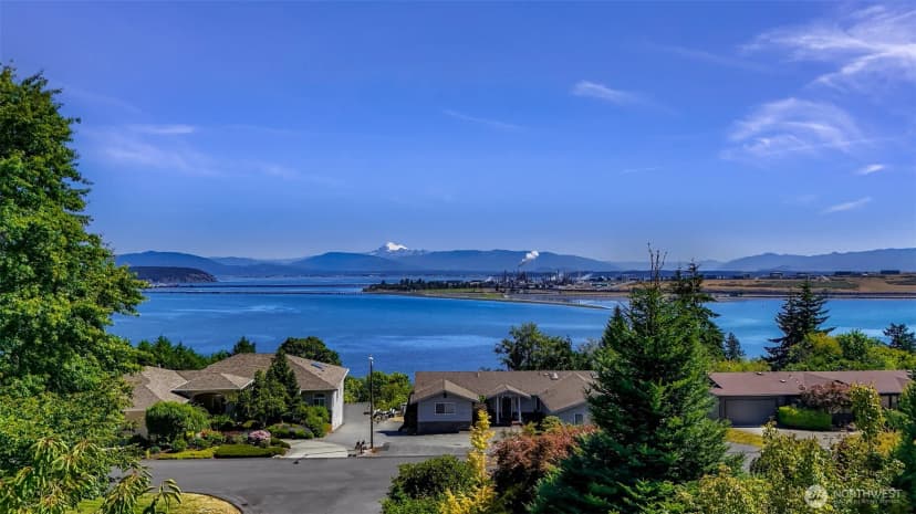 Property photo for 4210 Brant Circle, Anacortes photo 5