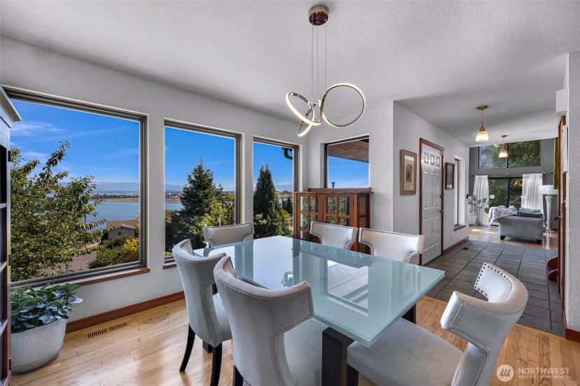 Property photo for 4210 Brant Circle, Anacortes photo 6