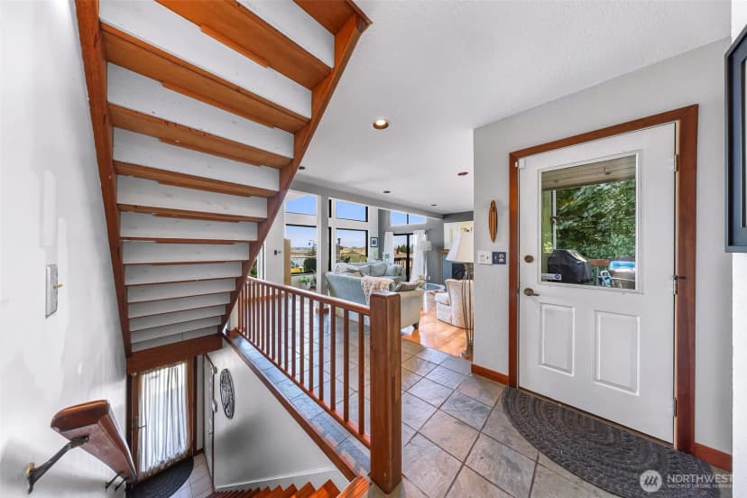 Property photo for 4210 Brant Circle, Anacortes photo 14