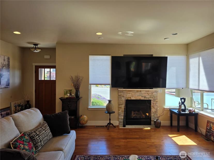Property photo for 3336 Stonecrop Way, Bellingham photo 7