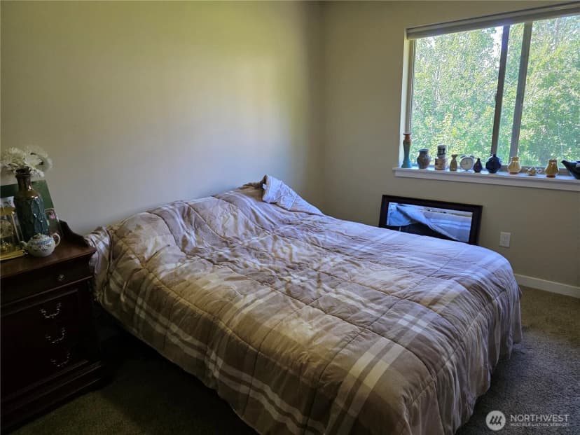 Property photo for 3336 Stonecrop Way, Bellingham photo 28
