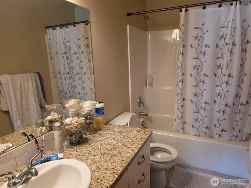 Property photo for 3336 Stonecrop Way, Bellingham photo 27