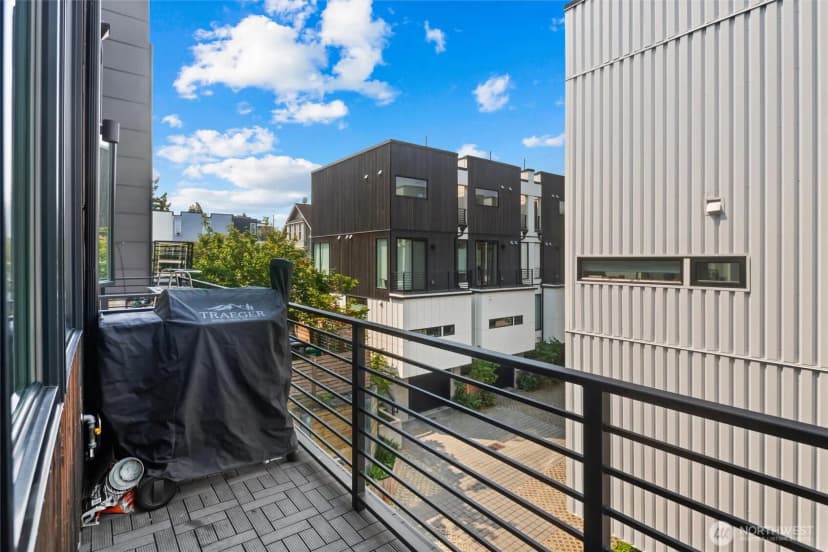 Property photo for 2249 Minor Ave E, Seattle photo 16