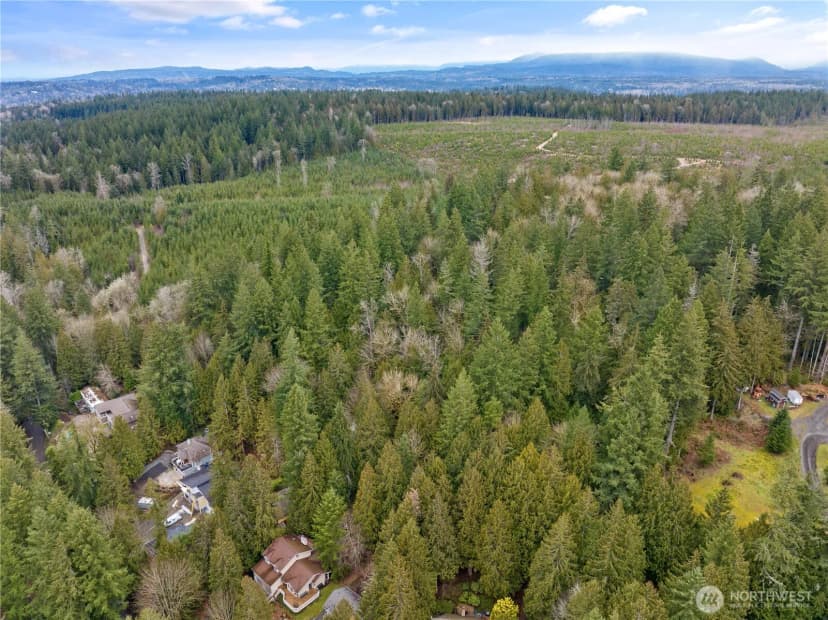 Property photo for 3866 E Ames Lake Drive Ne, Redmond photo 15
