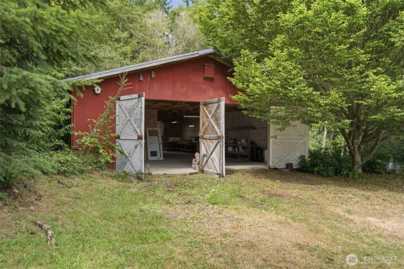 Property photo for 37723 Hansville Rd Ne, Hansville photo 2
