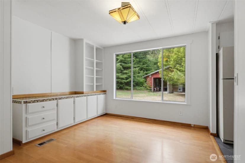 Property photo for 37723 Hansville Rd Ne, Hansville photo 9