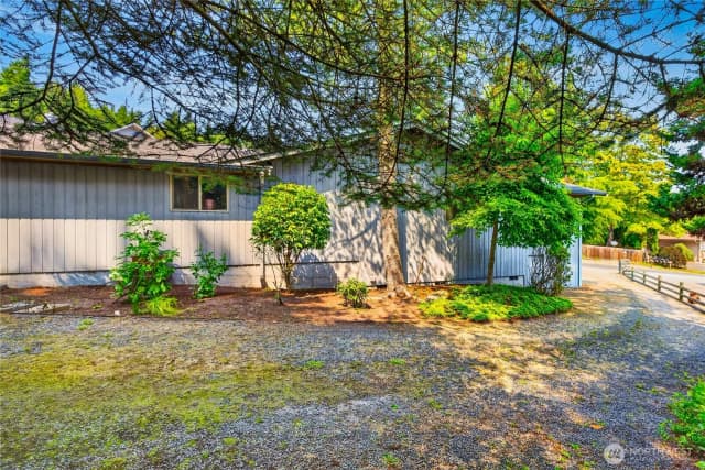 Property photo for 475 Nez Perce Place, La Conner photo 5