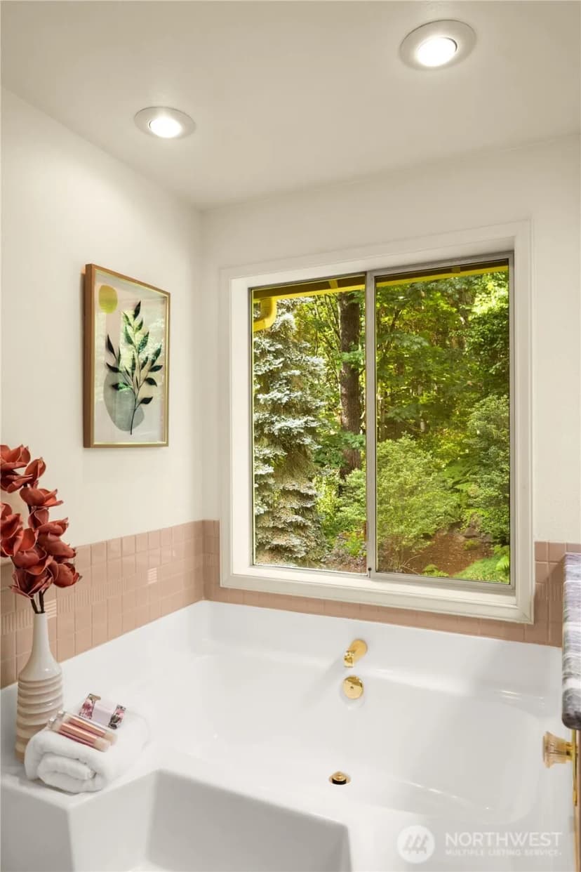 Property photo for 18316 Ne 133rd Street, Redmond photo 17