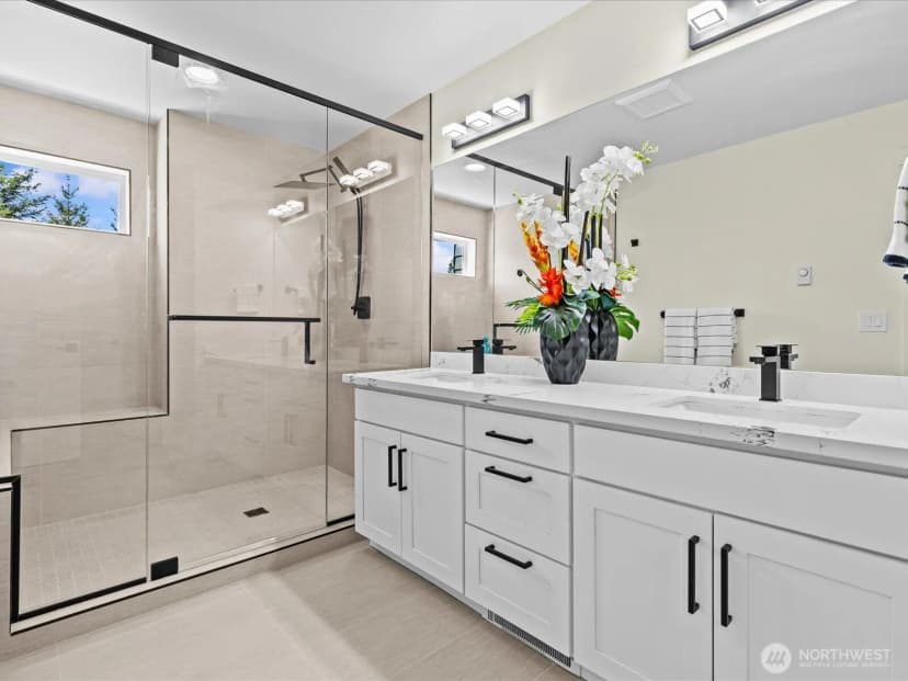 Property photo for 1719 163rd Court Ne, Bellevue photo 19