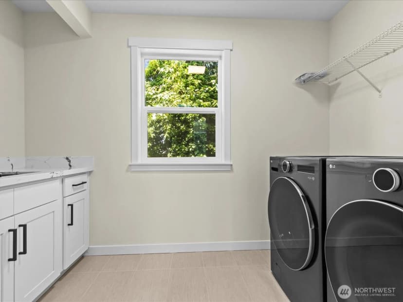 Property photo for 1719 163rd Court Ne, Bellevue photo 25
