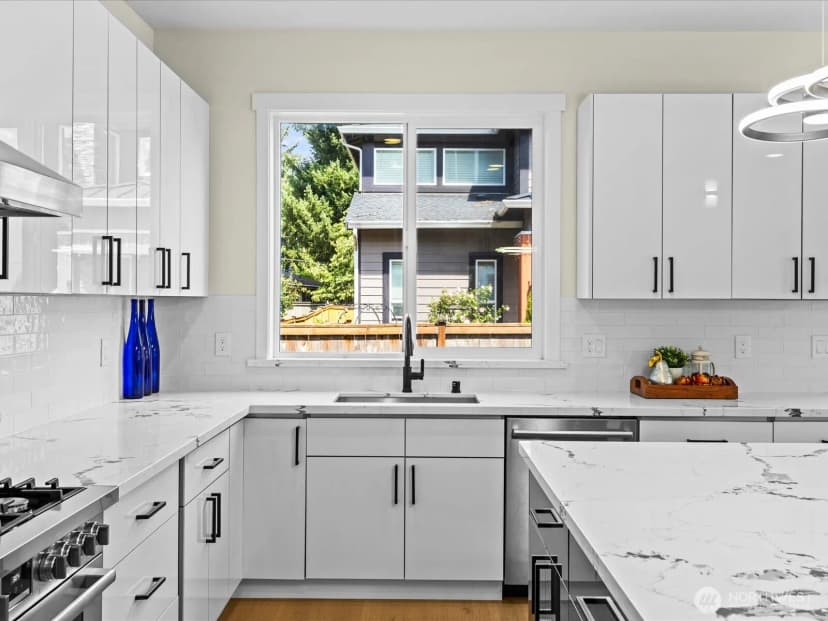 Property photo for 1719 163rd Court Ne, Bellevue photo 13