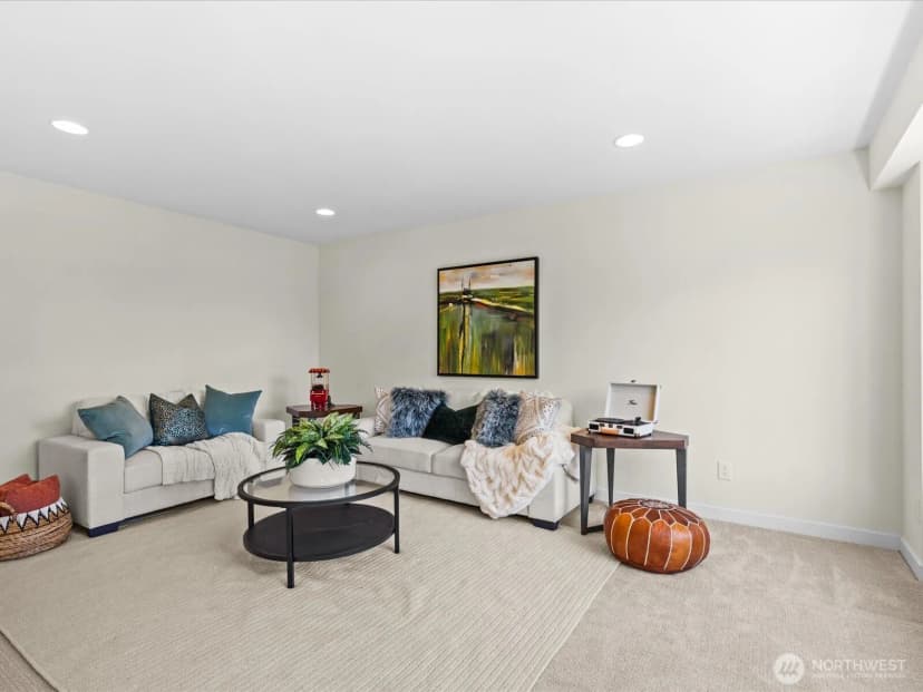 Property photo for 1719 163rd Court Ne, Bellevue photo 28