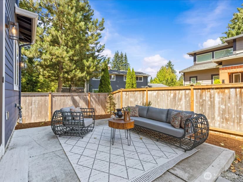 Property photo for 1719 163rd Court Ne, Bellevue photo 33