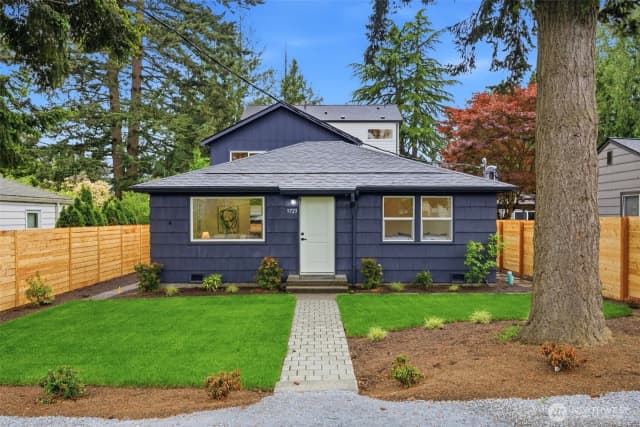 Property photo for 9723 Evanston Avenue N, Seattle