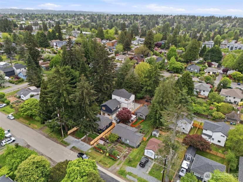 Property photo for 9723 Evanston Avenue N, Seattle photo 18