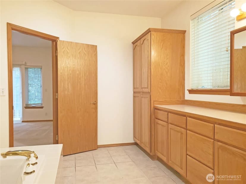 Property photo for 8058 Se Halfmoon Lane, Port Orchard photo 19