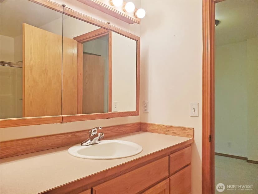Property photo for 8058 Se Halfmoon Lane, Port Orchard photo 25