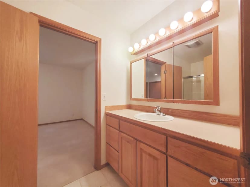 Property photo for 8058 Se Halfmoon Lane, Port Orchard photo 26