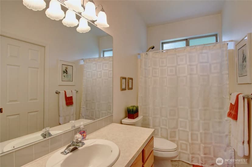 Property photo for 11 Whispering Cedars Court, Bellingham photo 33