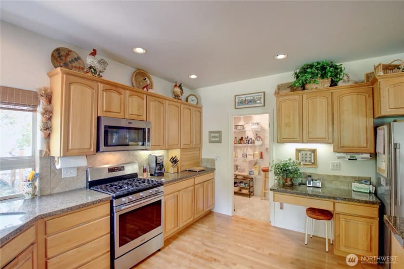 Property photo for 11 Whispering Cedars Court, Bellingham photo 23